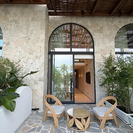 La Onda Luxury Hotel *